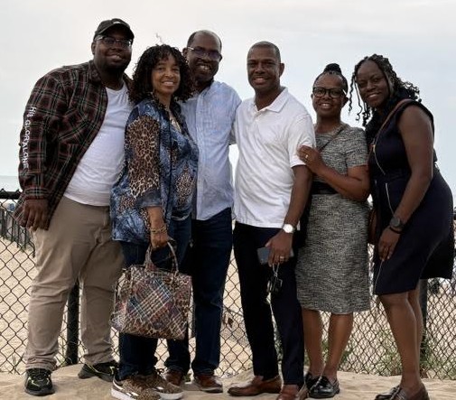 Wright Family in Chicago! German and his brother's family