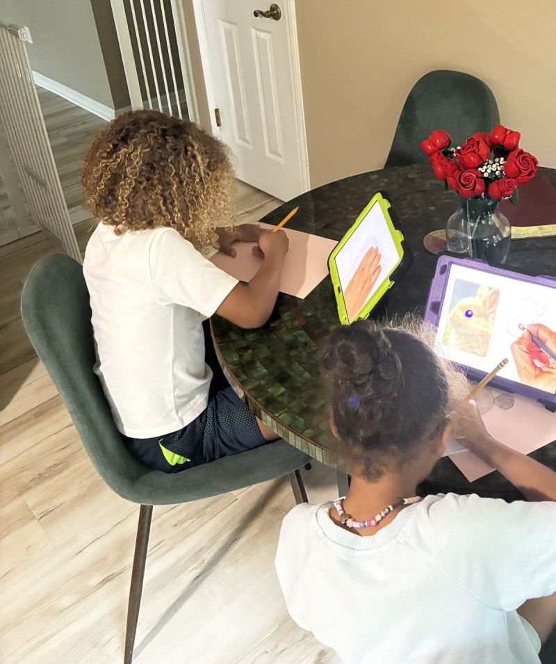 Kids learning to draw